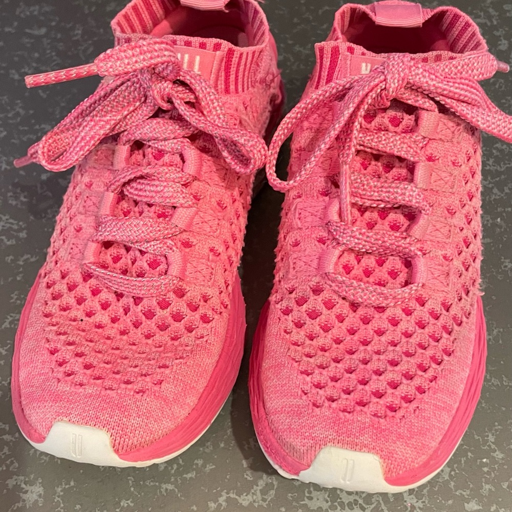 No Bull women running shoes, lots of wear left!!